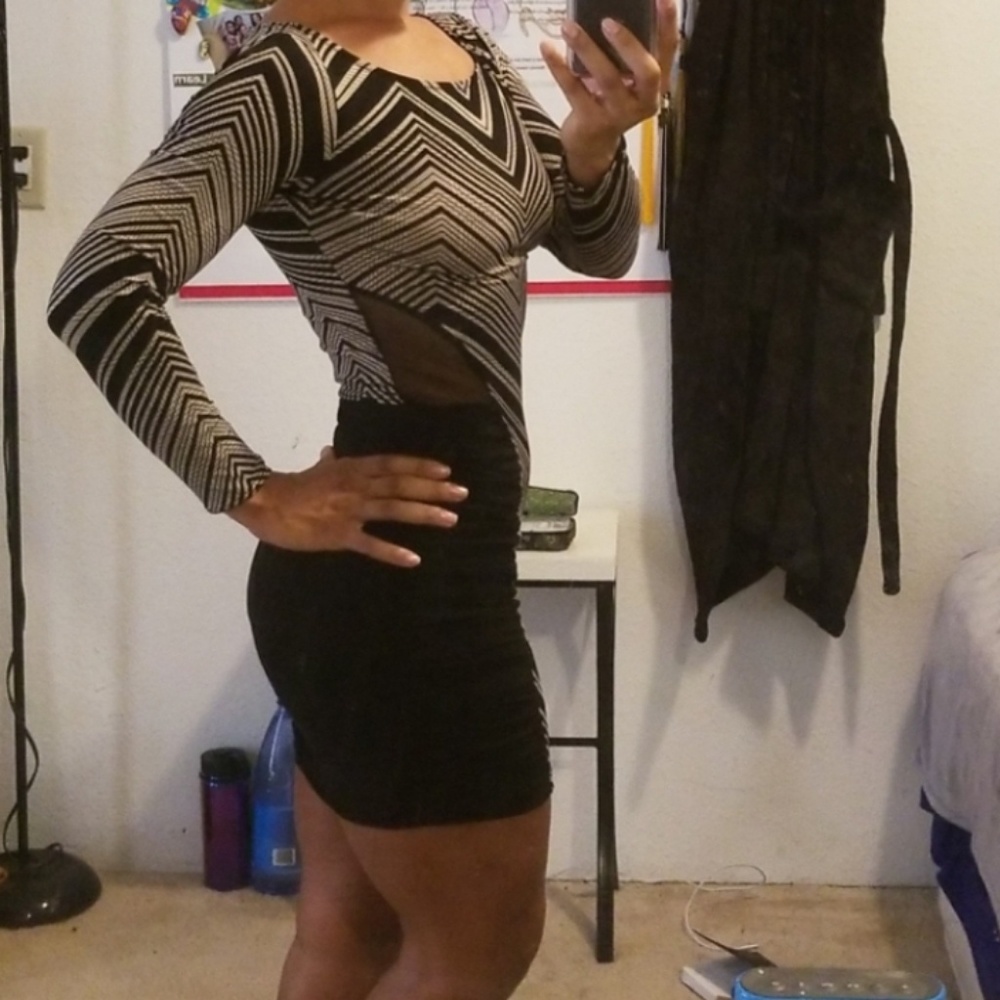 Cute Cameo Bodycon Dress